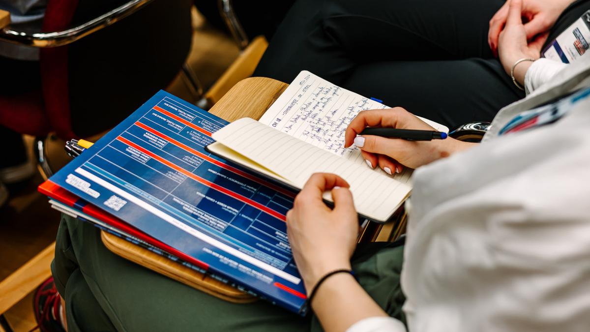 KÉSZ Románia szakmai előadással vett részt a Fémszerkezetek Országos Konferenciáján