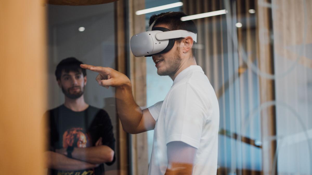 Noaptea Companiilor s-a încheiat cu succes la KÉSZ România.