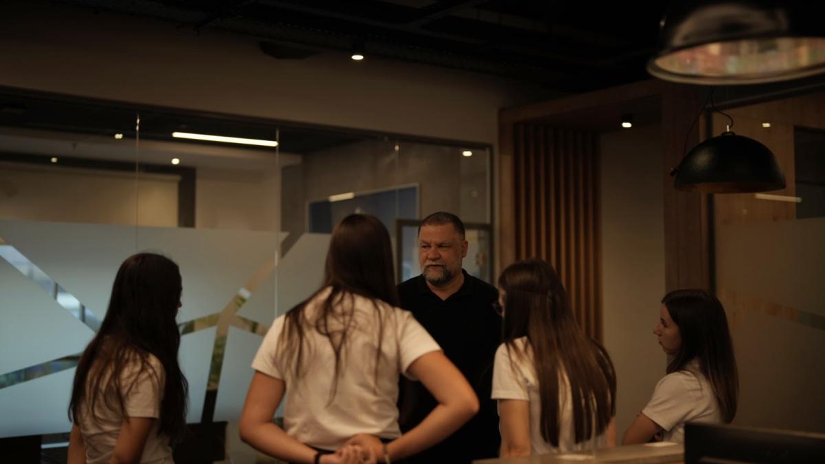 Noaptea Companiilor s-a încheiat cu succes la KÉSZ România.