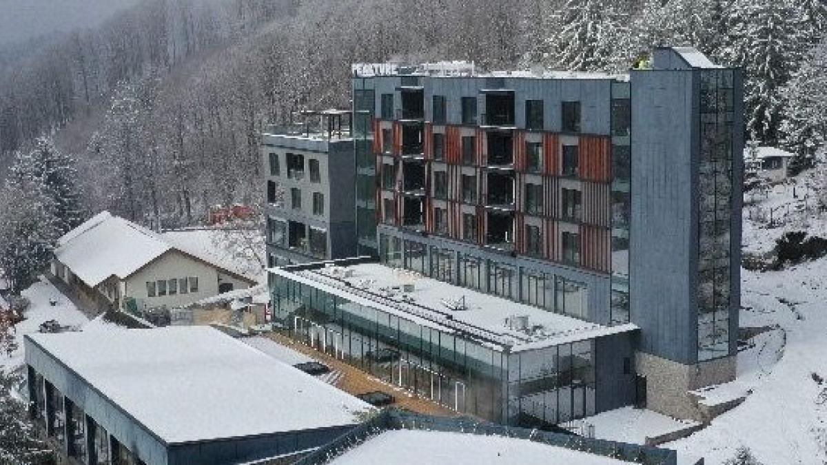 Peakture Hotel Resort